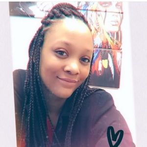 Meet your Posher, Tee